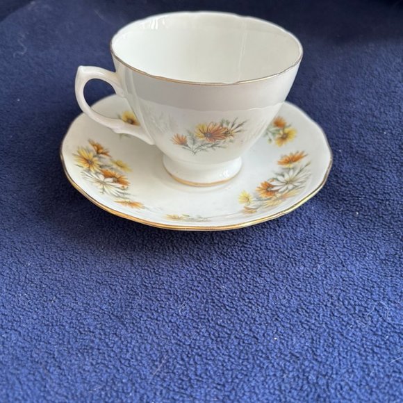 VTG Crown Royal  Bone China Teacup and Saucer - Picture 2 of 6